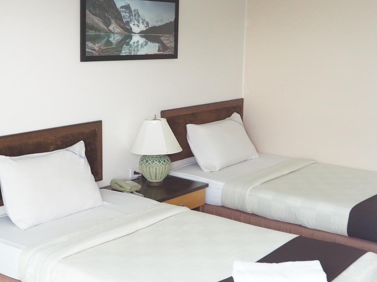 Thai Inter Korat Hotel Накхонратчасіма Екстер'єр фото